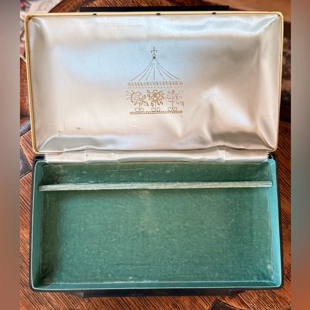 Vintage Jewelry Box